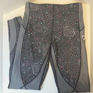 CW-X Gray Rose Cropped Leggings Joint Support Compression Tights Size Medium